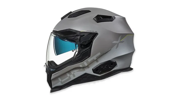 Decorazione casco con grafiche personalizzate