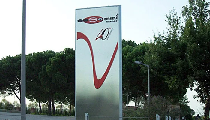 Insegna a totem bifacciale non luminosa