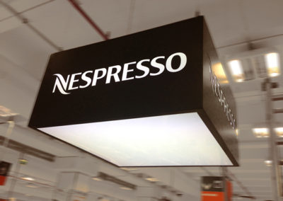 Insegna a cassonetto Nespresso
